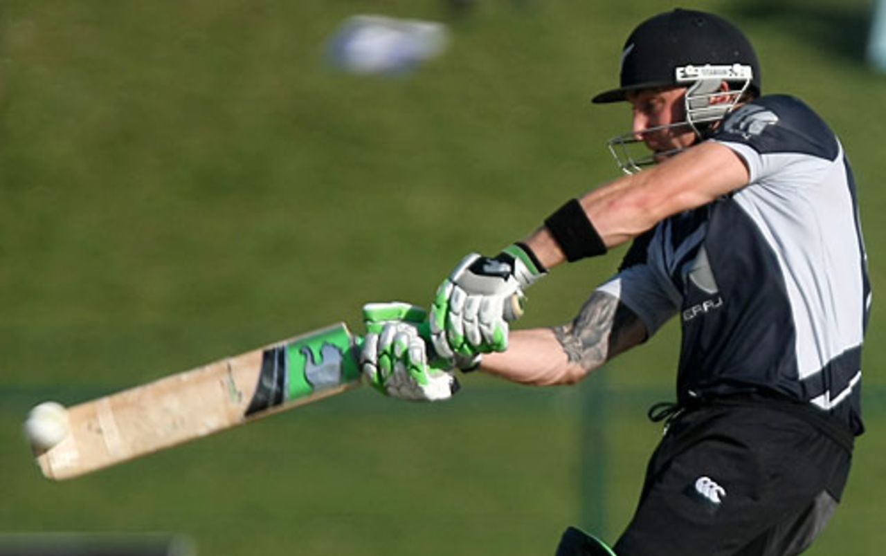 Brendon McCullum smashes it through the off side, Pakistan v New Zealand, 3rd ODI, Abu Dhabi, November 9, 2009