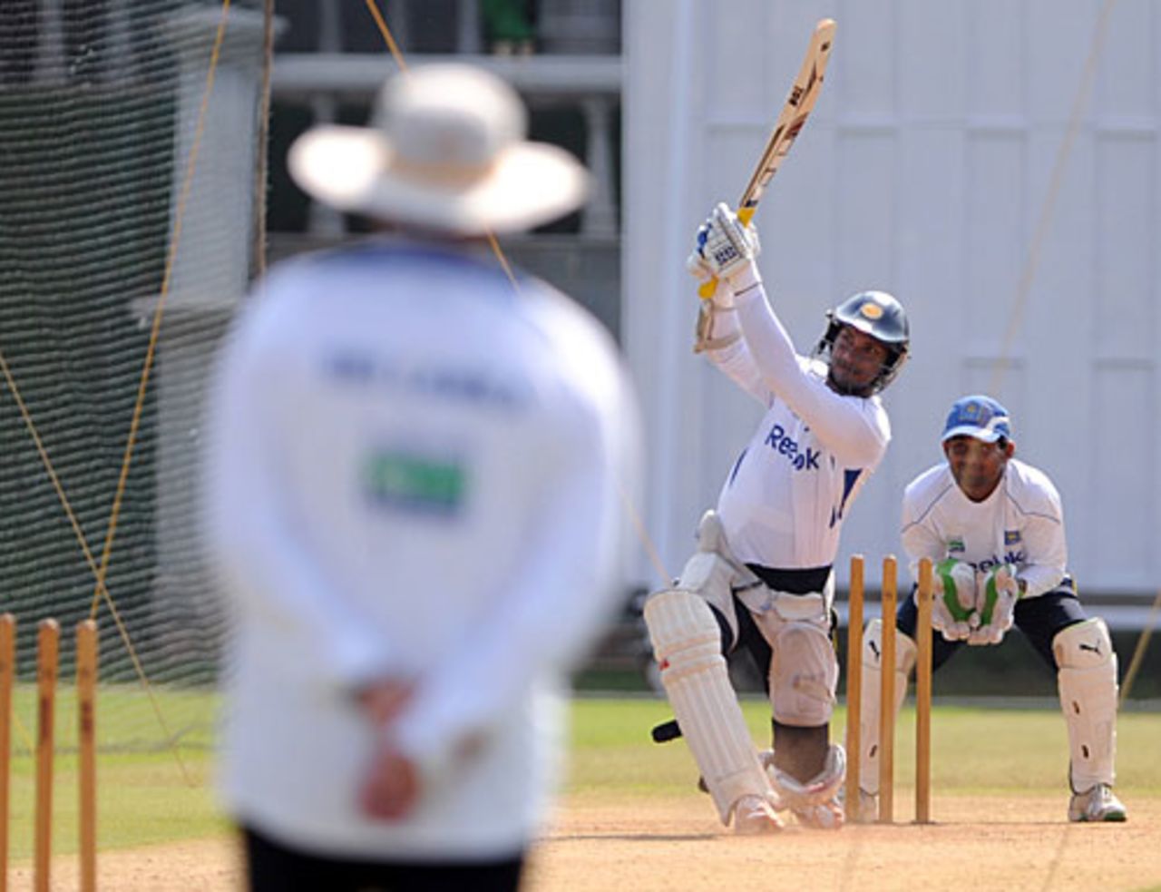 Kumar Sangakkara gets some batting practice, Mumbai, November 13, 2009