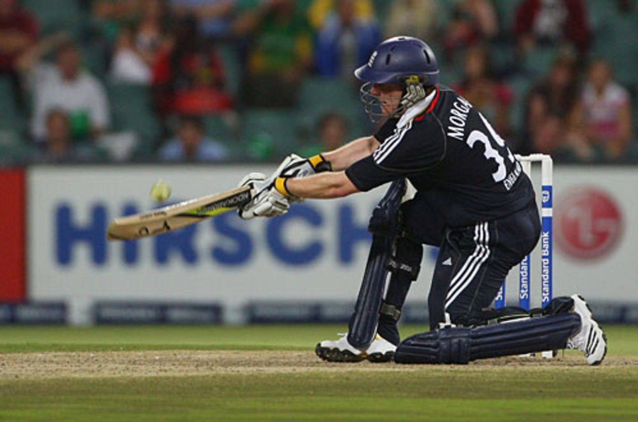 Eoin Morgan adopted the daring approach England promised before the series, South Africa v England, 1st Twenty20, Johannesburg, November 13, 2009