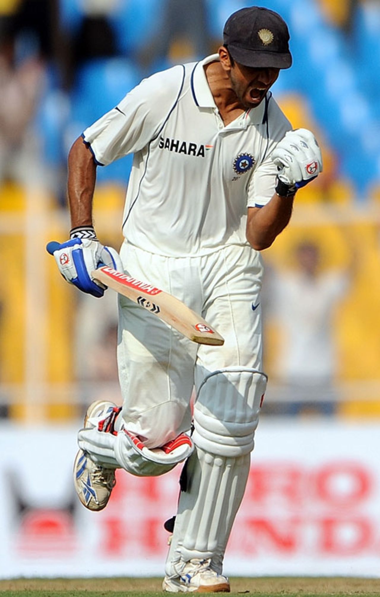 Rahul Dravid reaches his century, India v Sri Lanka, 1st Test, Ahmedabad, 1st day, November 16, 2009