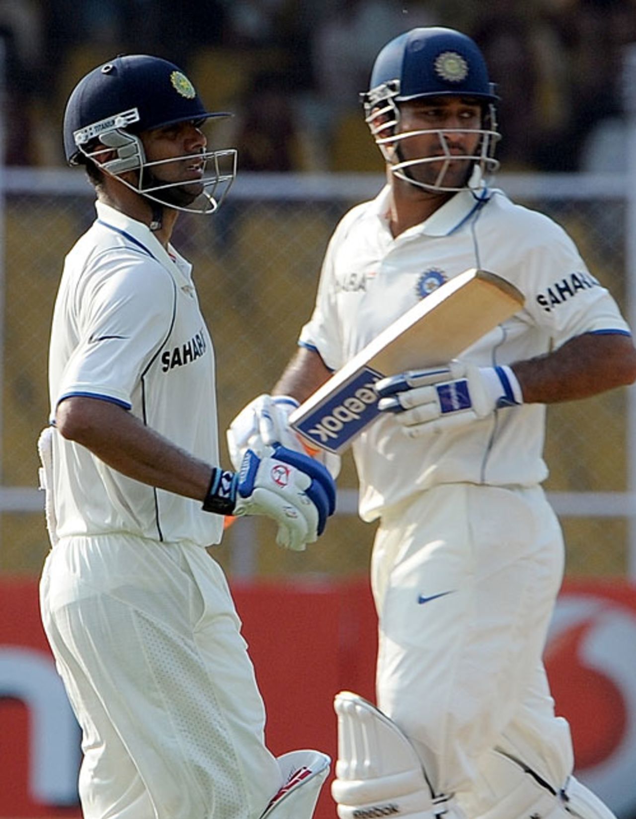 Rahul Dravid and MS Dhoni bring up their century stand, India v Sri Lanka, 1st Test, Ahmedabad, 1st day, November 16, 2009