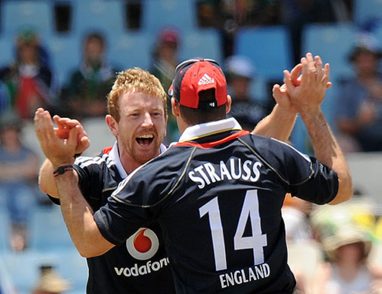 Paul Collingwood was the pick of England's bowlers on a day for the medium-pacers, South Africa v England, 2nd ODI, Centurion, November 22, 2009