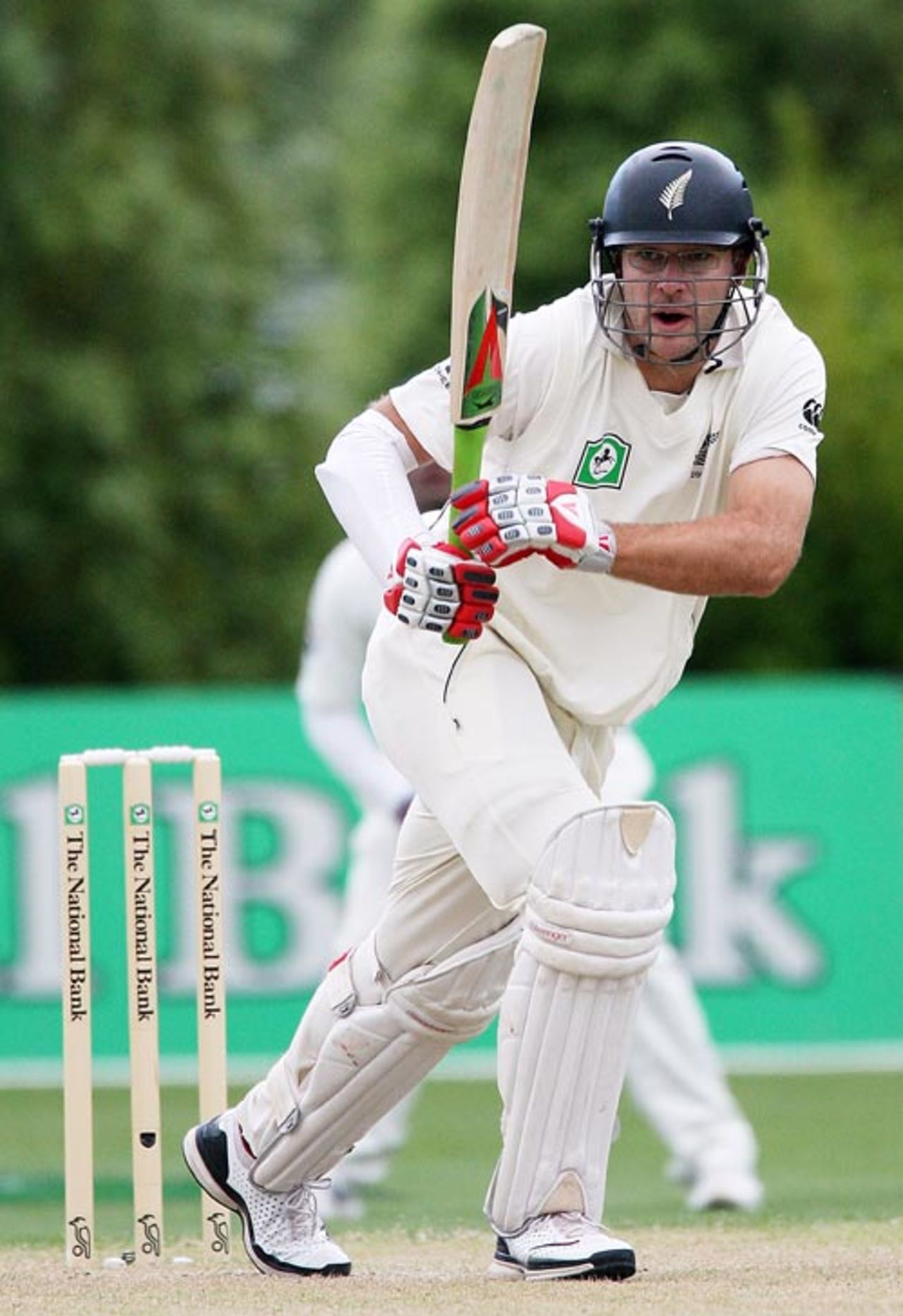 Daniel Vettori plays through the leg side, New Zealand v Pakistan, 1st Test, Dunedin, 1st day, November 24, 2009