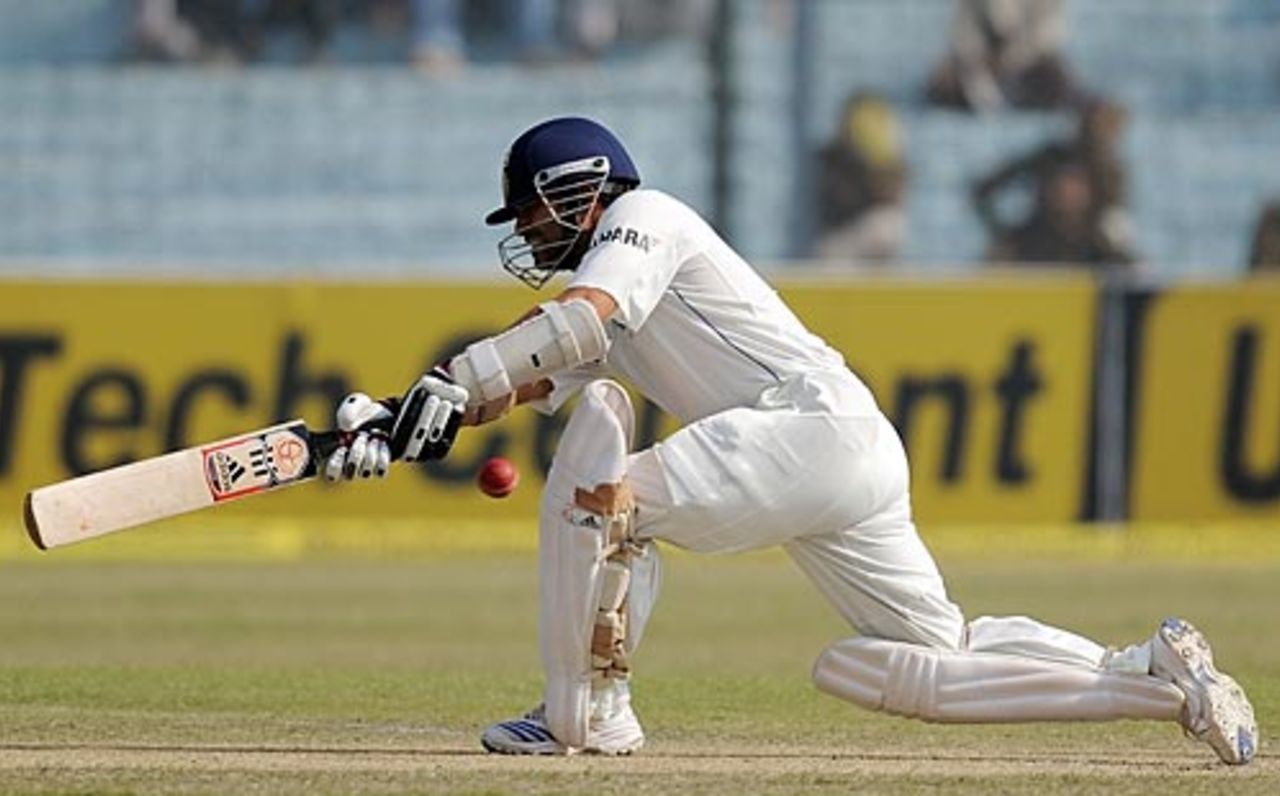 Sachin Tendulkar plays the paddle sweep, India v Sri Lanka, 2nd Test, Kanpur, 2nd day, November 25, 2009