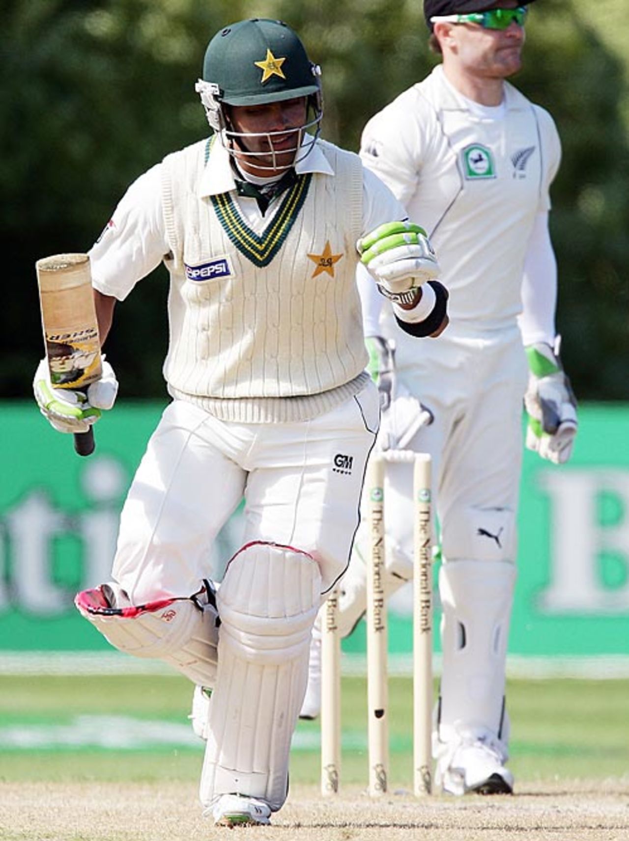 Umar Akmal scored a fifty on debut, New Zealand v Pakistan, 1st Test, Dunedin, 3rd day, November 26, 2009