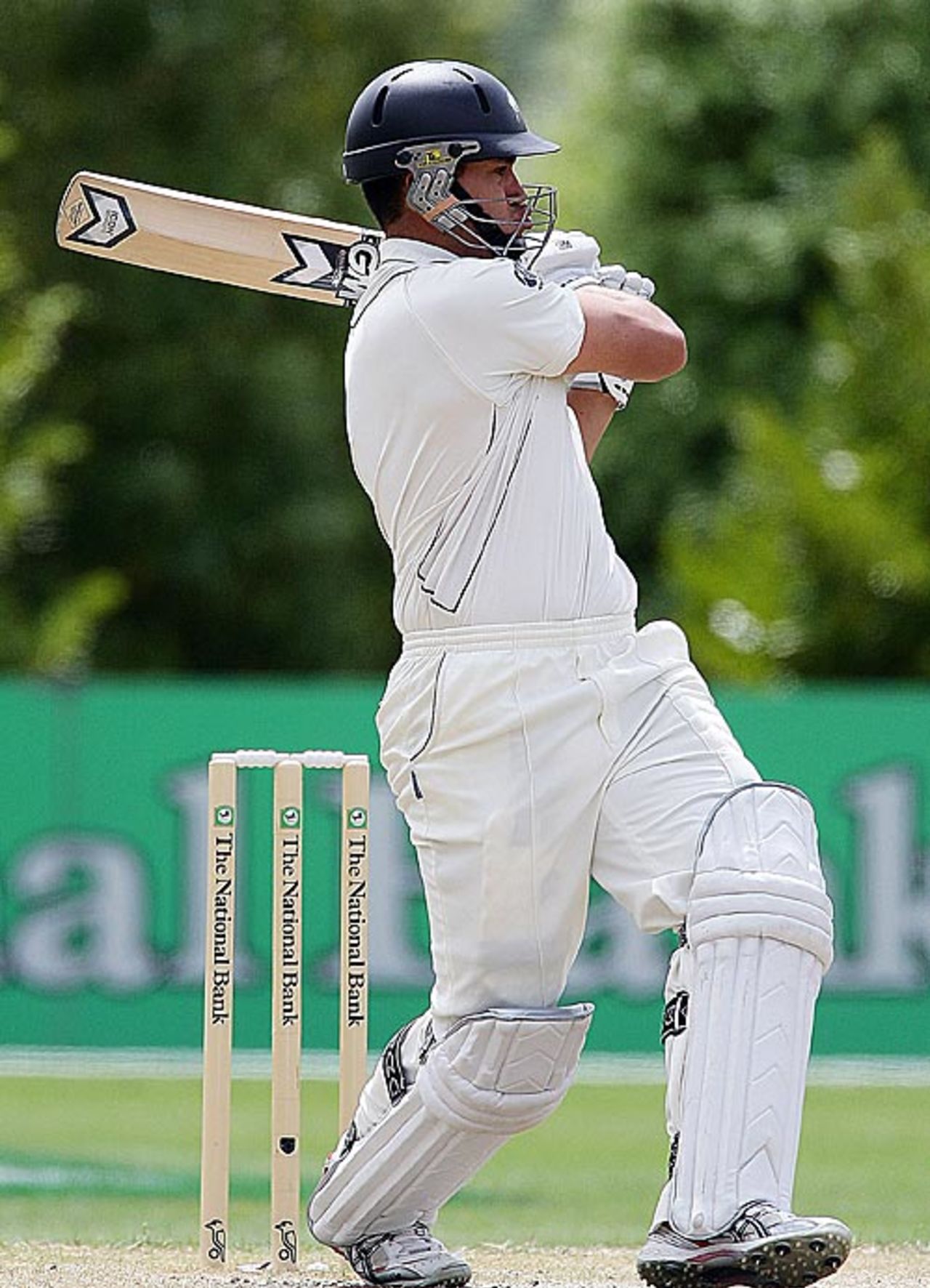 Ross Taylor stabilised New Zealand's innings after the loss of two early wickets, New Zealand v Pakistan, 1st Test, Dunedin, 4th day, November 27, 2009