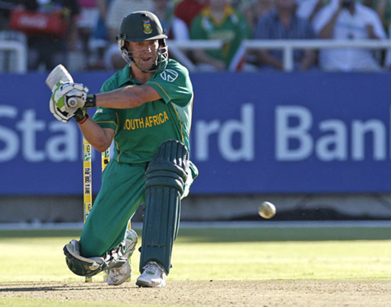 AB de Villiers scored all round the ground in his scintillating 121 from 85 balls, South Africa v England, 3rd ODI, Cape Town, November 27, 2009