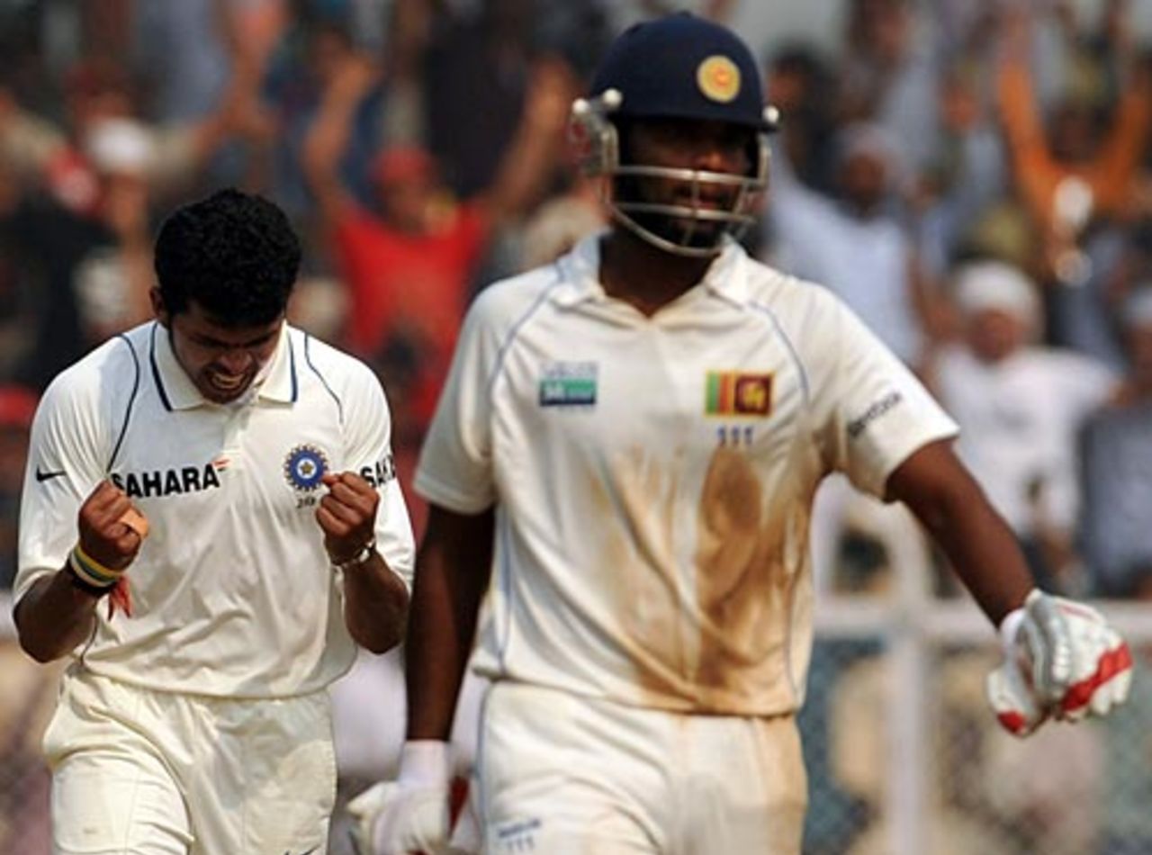 Sreesanth trapped Tharanga Paranavitana lbw, India v Sri Lanka, 3rd Test, Mumbai, 4th day, December 5, 2009