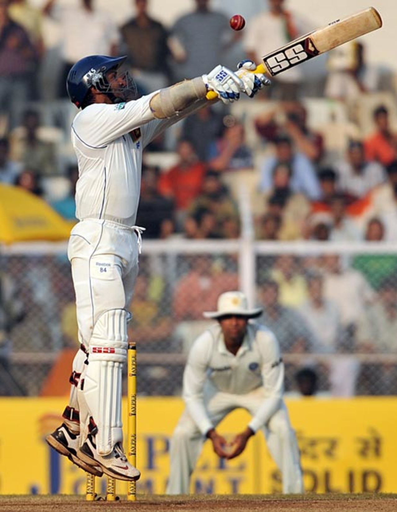 Kumar Sangakkara jumps to play a short ball, India v Sri Lanka, 3rd Test, Mumbai, 4th day, December 5, 2009
