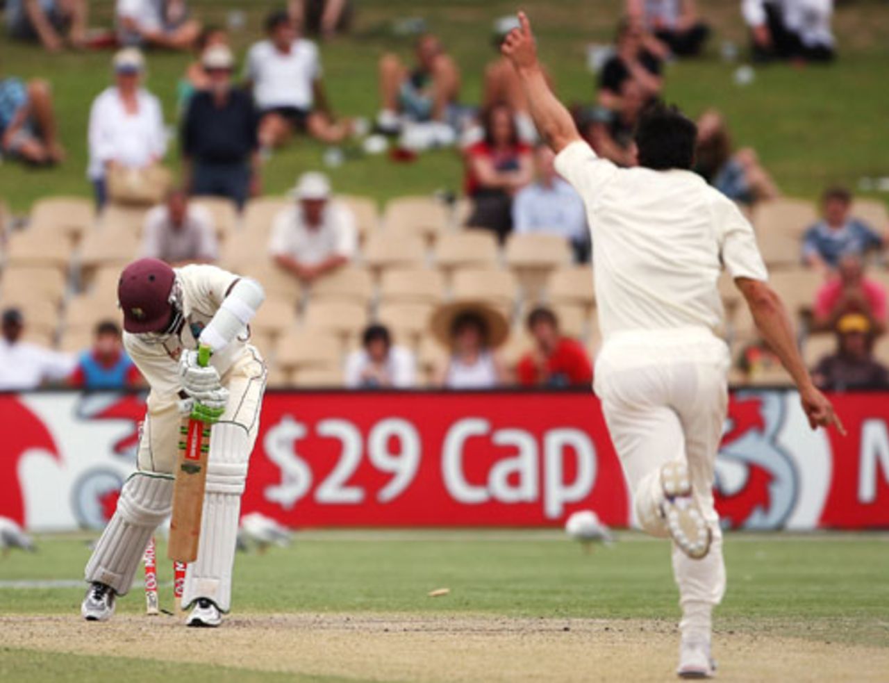 Mitchell Johnson is too sharp for Denesh Ramdin, Australia v West Indies, 2nd Test, Adelaide