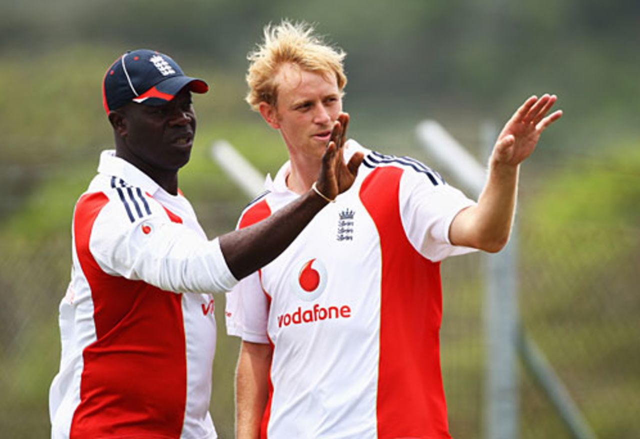Mark Davies, who joined the squad as cover for James Anderson, listens to advice from his old Durham colleague Ottis Gibson, East London, South Africa, December 8, 2009