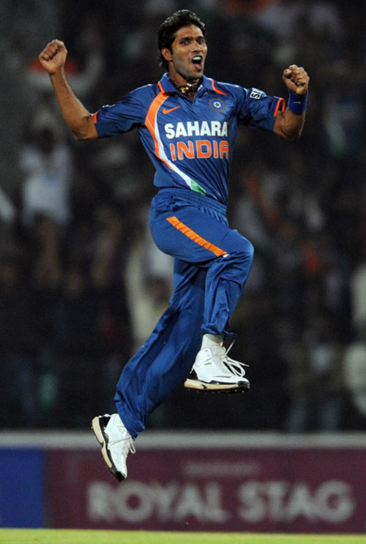 Ashok Dinda struck in his first over, India v Sri Lanka, 1st Twenty20, Nagpur, December 9, 2009