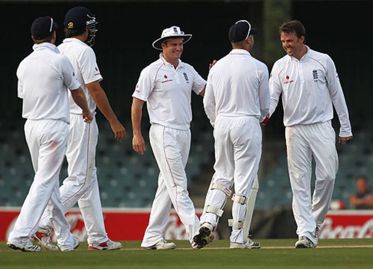 Graeme Swann capped an impressive performance with six wickets as England drew their first warm-up match in East London, South African Invitational XI v England XI at East London, December 10, 2009