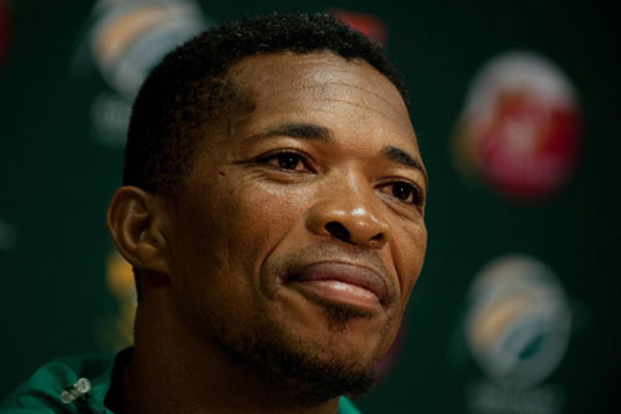 Makhaya Ntini discusses the prospect of his 100th Test cap with the press, South African, December 14, 2009