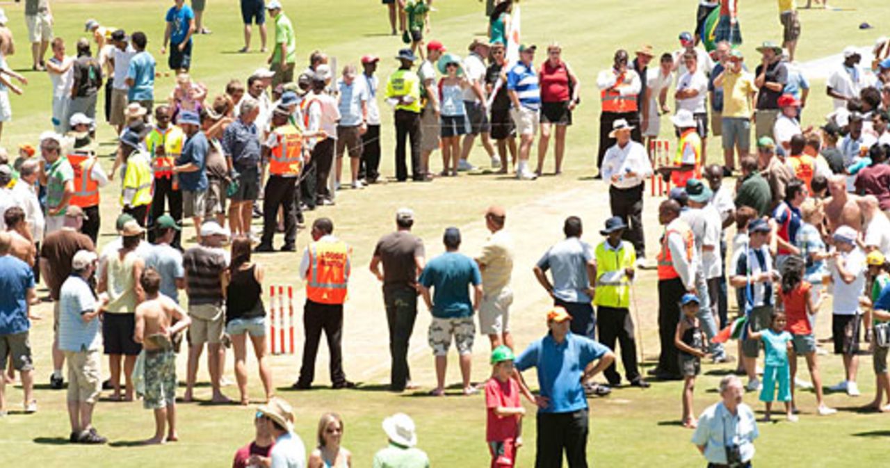 The crowd were allowed on the the field during the lunch interval, South Africa v England, 1st Test, Centurion, December 17, 2009
