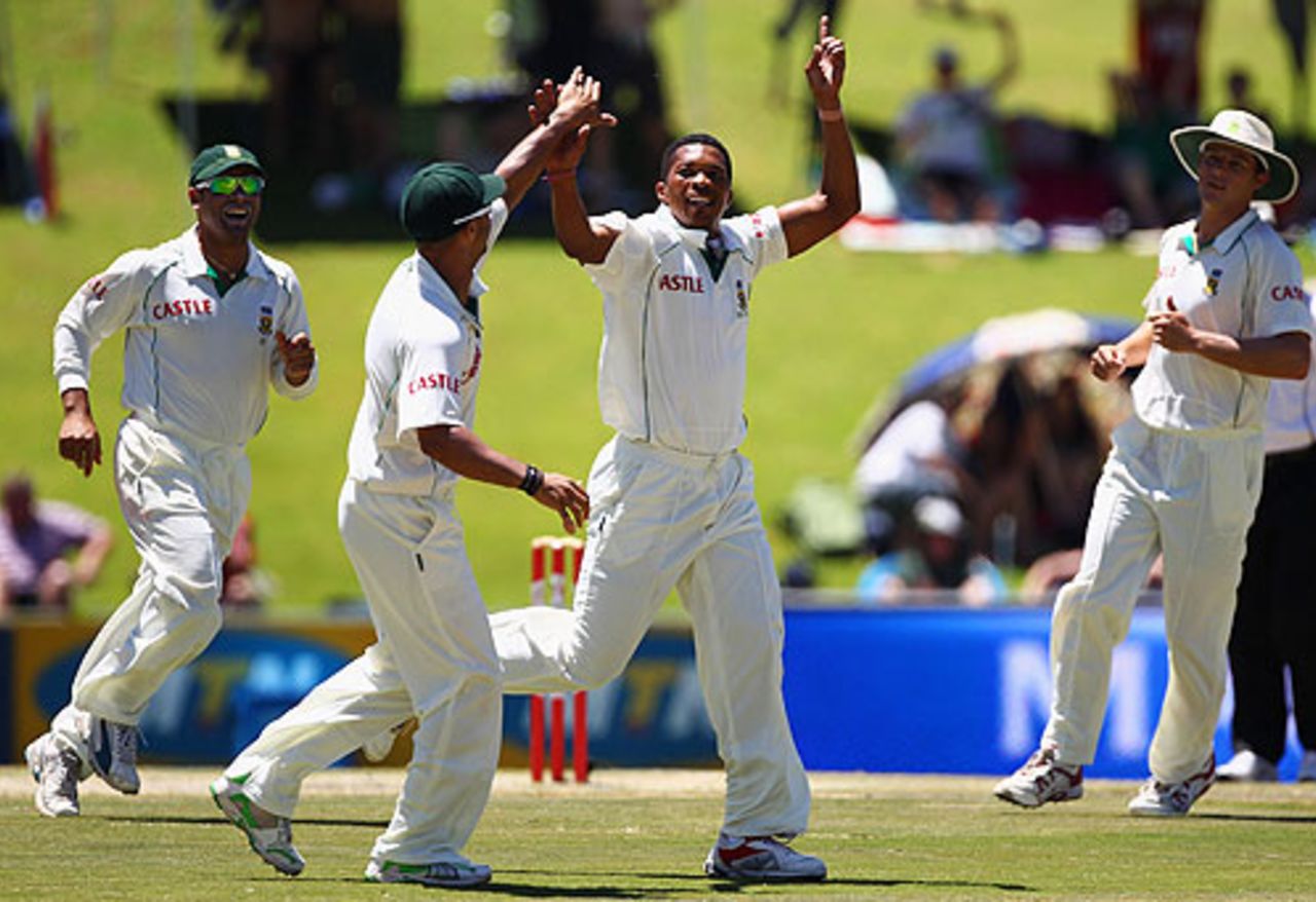 Makhaya Ntini leads the celebrations after claiming the wicket of Andrew Strauss, South Africa v England, 1st Test, Centurion, December 18, 2009