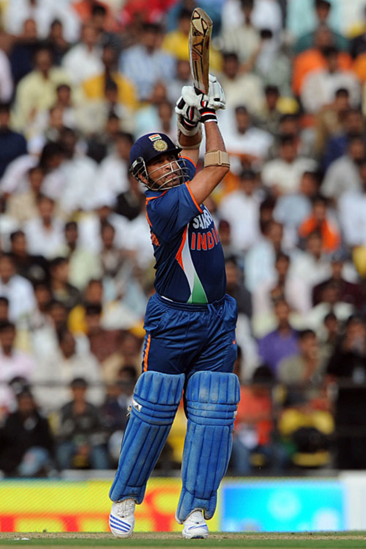 Sachin Tendulkar lofts the ball straight during his 43, India v Sri Lanka, 2nd ODI, Nagpur, December 18, 2009