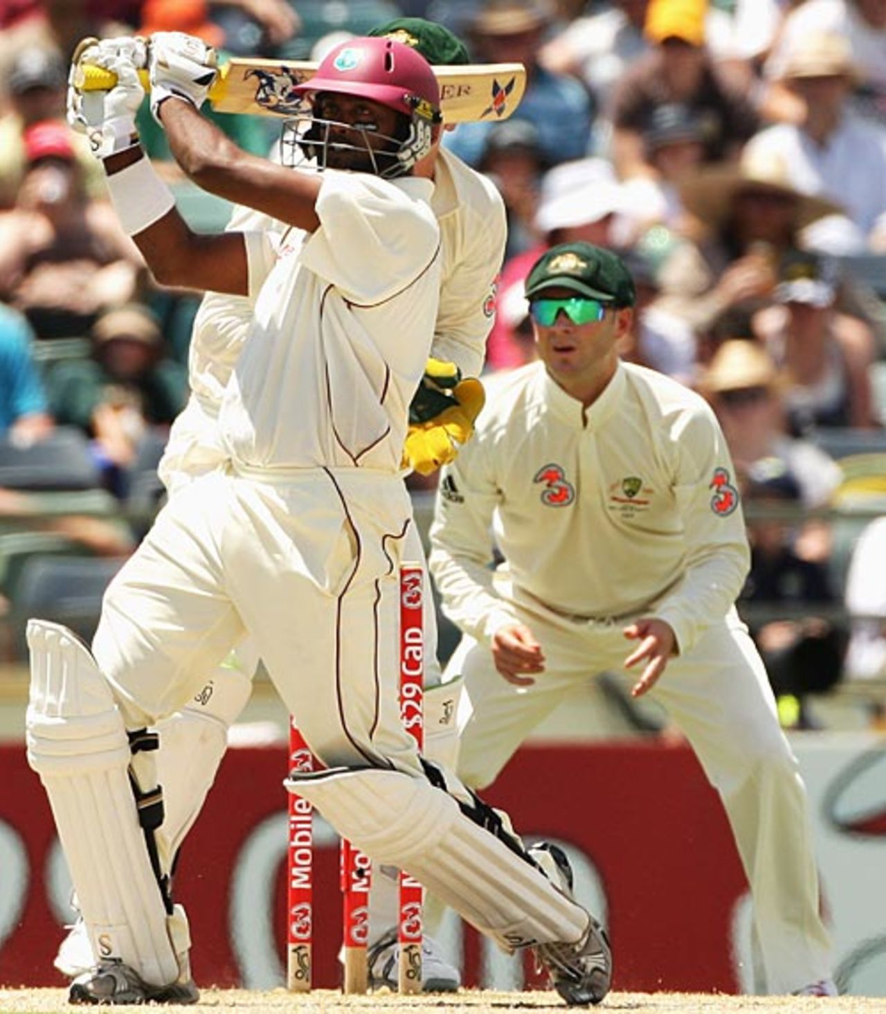 Narsingh Deonarine pulls during his fifty, Australia v West Indies, 3rd Test, Perth, 4th day, December 19, 2009