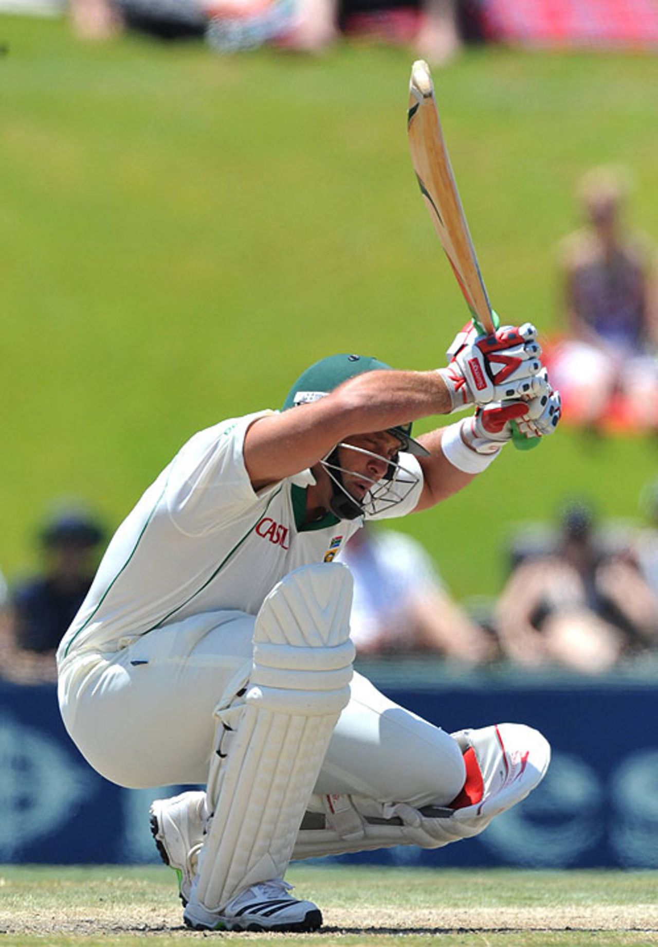 Jacques Kallis found batting tricky on a fourth-day wicket during his brief second-innings stay, South Africa v England, 1st Test, Centurion, 4th day, December 19, 2009