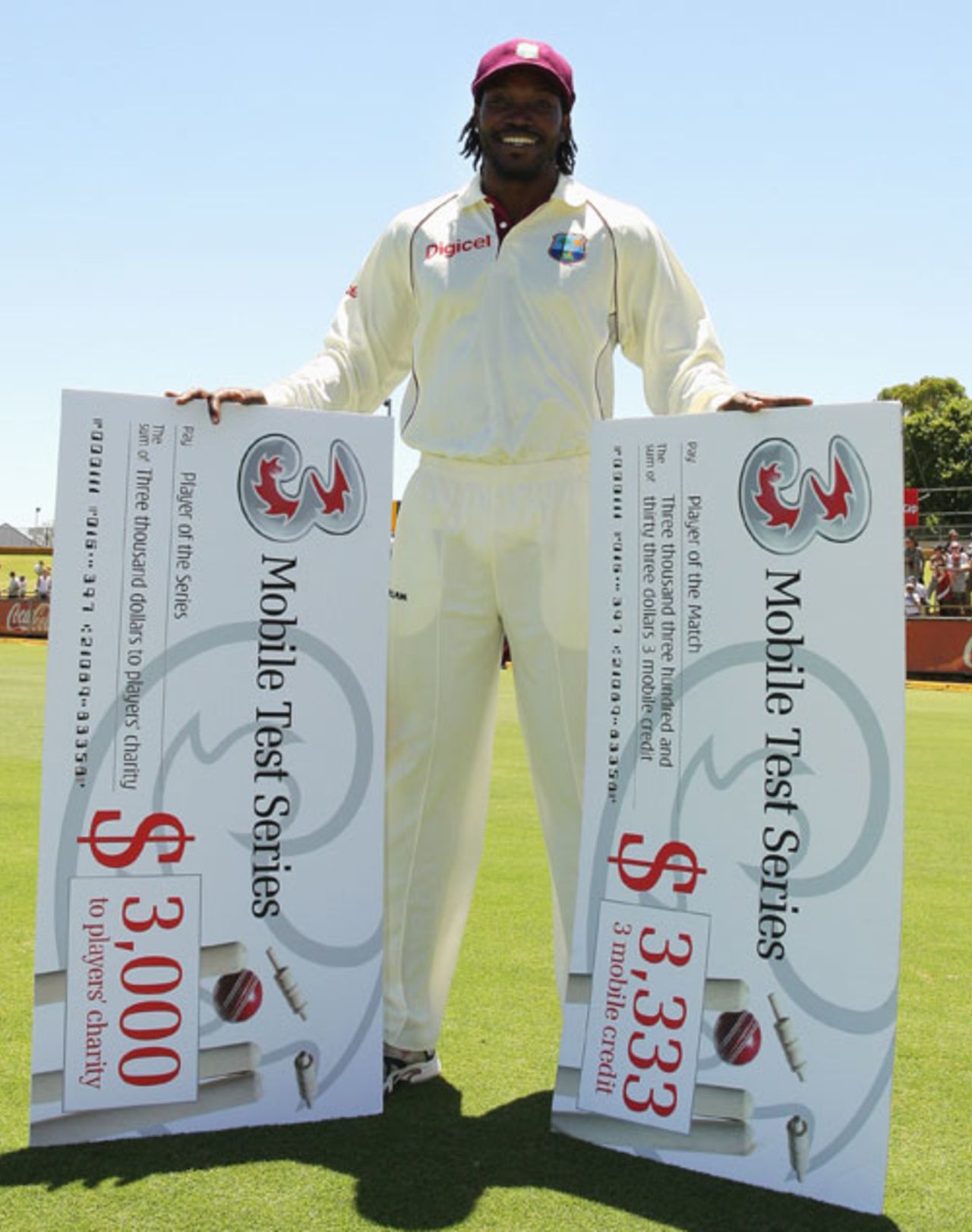 Chris Gayle is Man of the Match and Player of the Series, Australia v West Indies, 3rd Test, Perth, December 20, 2009