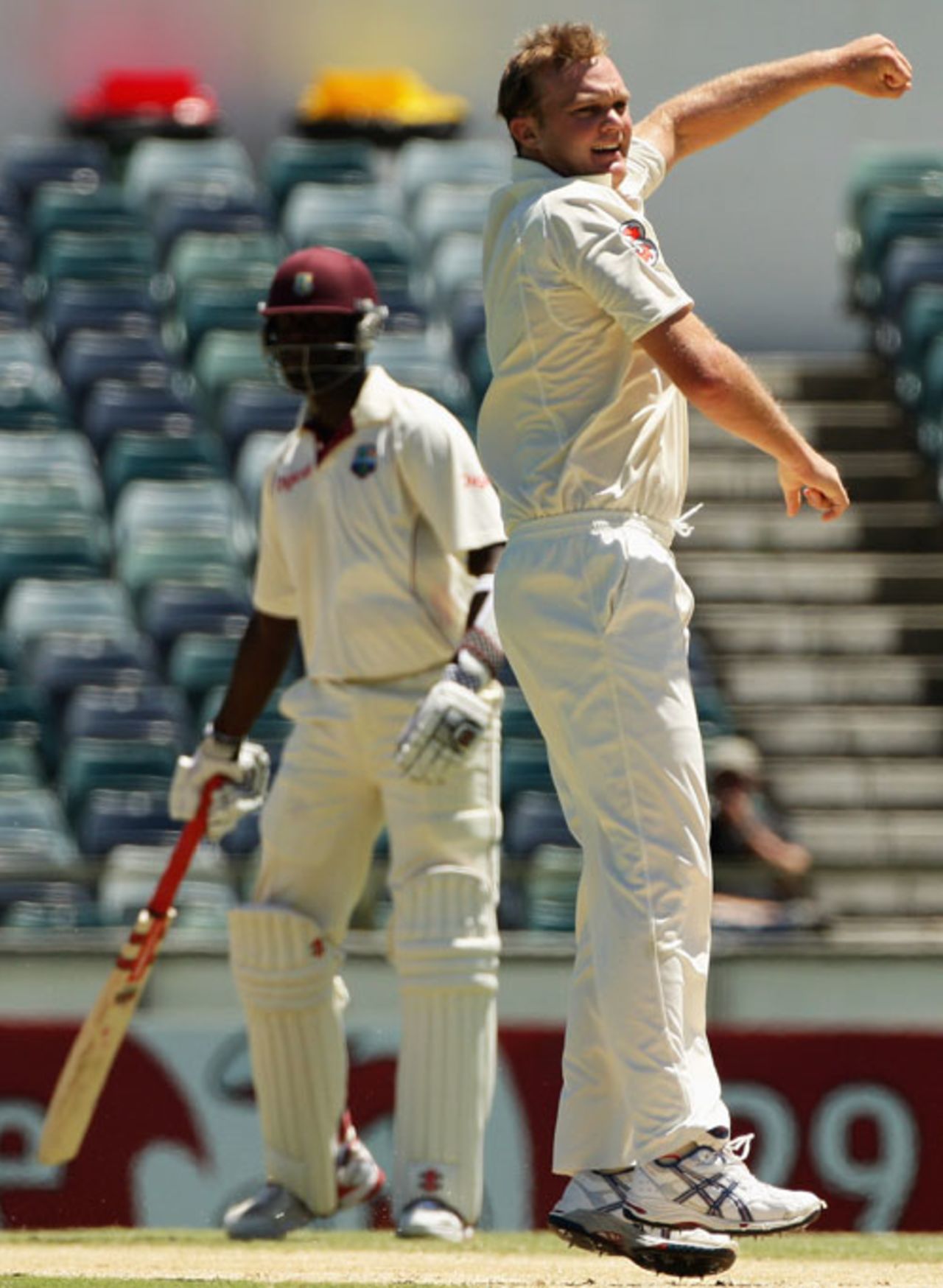 Doug Bollinger picks up the final wicket of the game, Australia v West Indies, 3rd Test, Perth, December 20, 2009