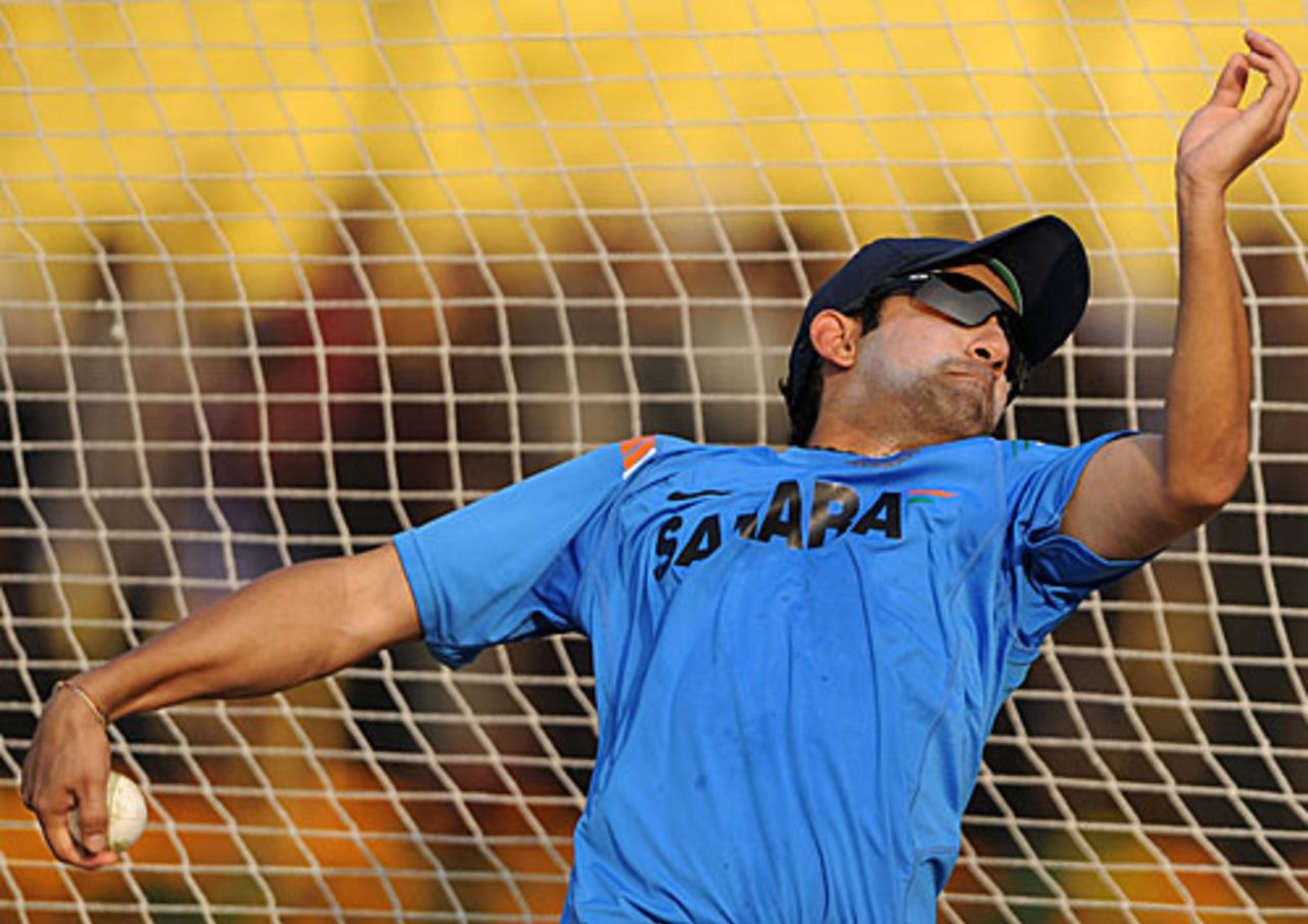 Gautam Gambhir practises his part-time legspin, Cuttack, December 20, 2009