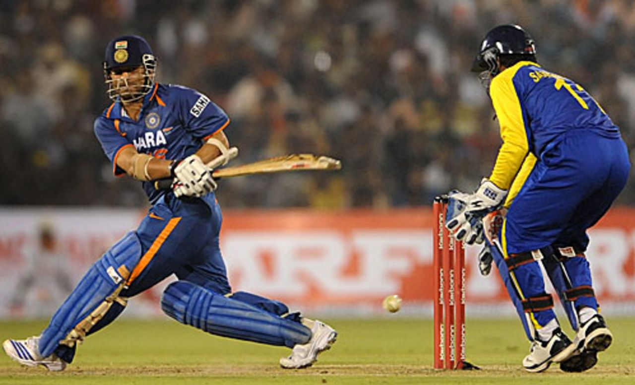 Sachin Tendulkar sweeps, India v Sri Lanka, 3rd ODI, Cuttack, December 21, 2009