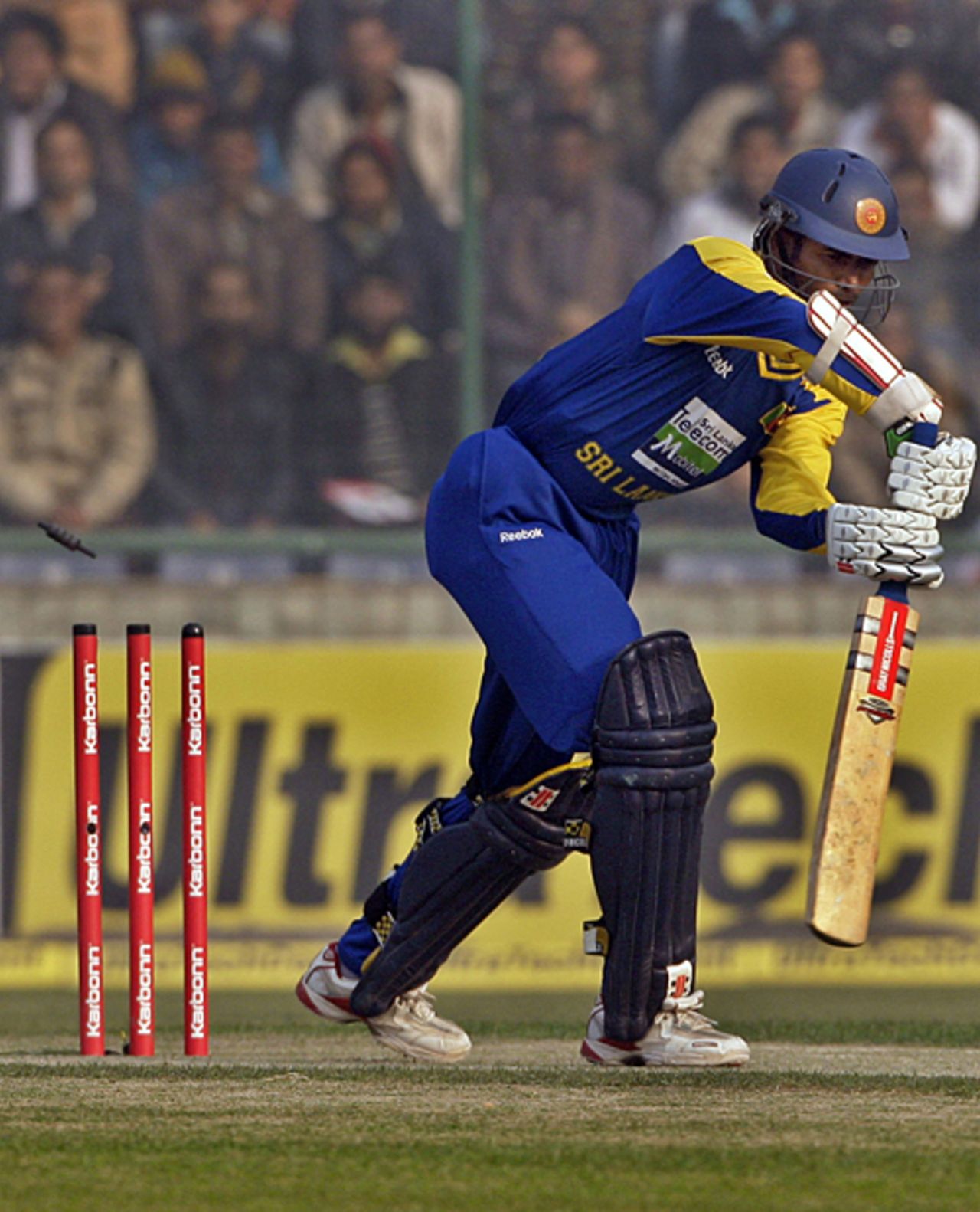 Upul Tharanga was cleaned up first ball, India v Sri Lanka, 5th ODI, December 27, 2009