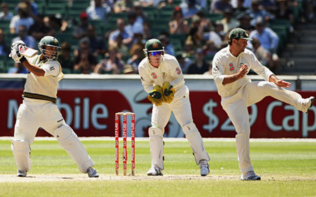 Salman Butt forces the ball past Ricky Ponting, Australia v Pakistan, 1st Test, Melbourne, 4th day, December 29, 2009