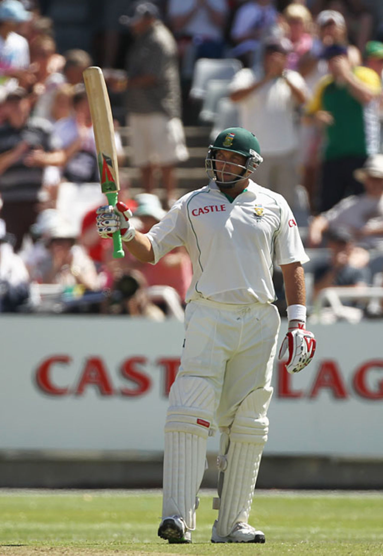 Jacques Kallis dug in and constructed a battling fifty , South Africa v England, 3rd Test, Cape Town, January 3, 2010