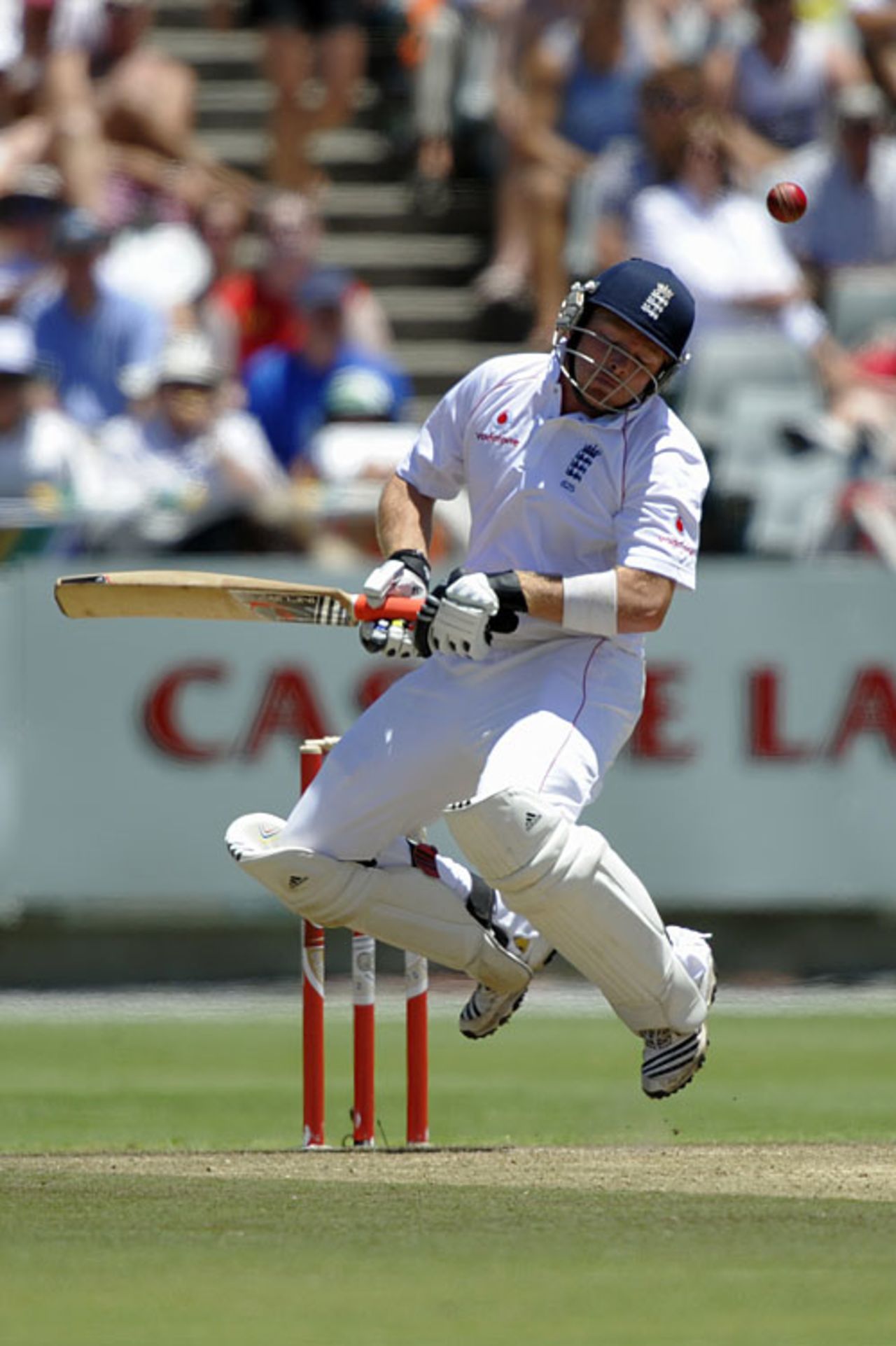 Ian Bell battled through an early short-ball attack at him to share an important stand with Alastair Cook, South Africa v England, 3rd Test, Cape Town, January 4, 2009