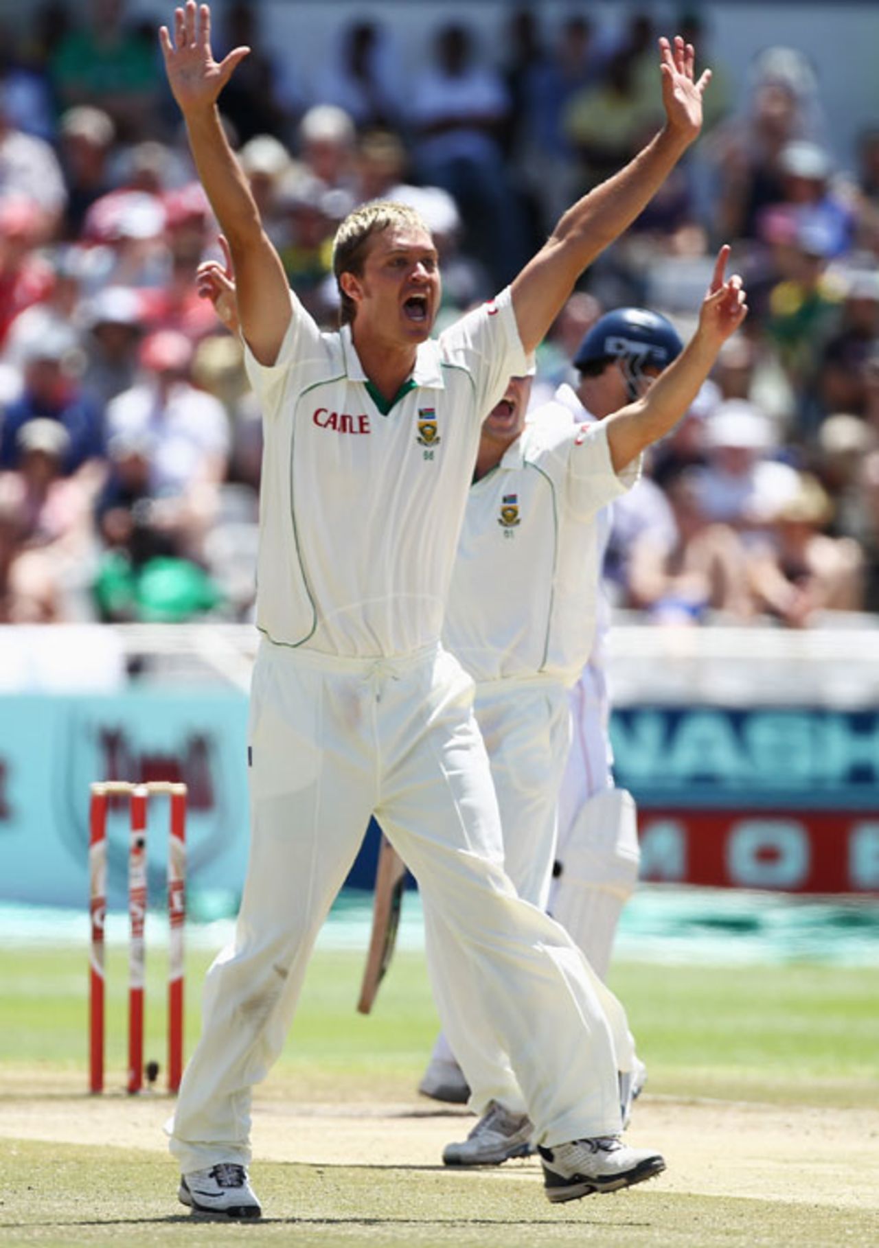 Paul Harris appeals successfully for the wicket of James Anderson as South Africa push for a series levelling victory, South Africa v England, 3rd Test, Cape Town, January 7, 2010 