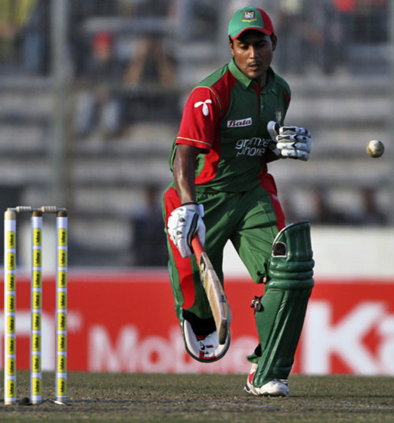 Imrul Kayes completes a run, Bangladesh v India, Tri-series, 3rd ODI, Mirpur, January 7, 2010