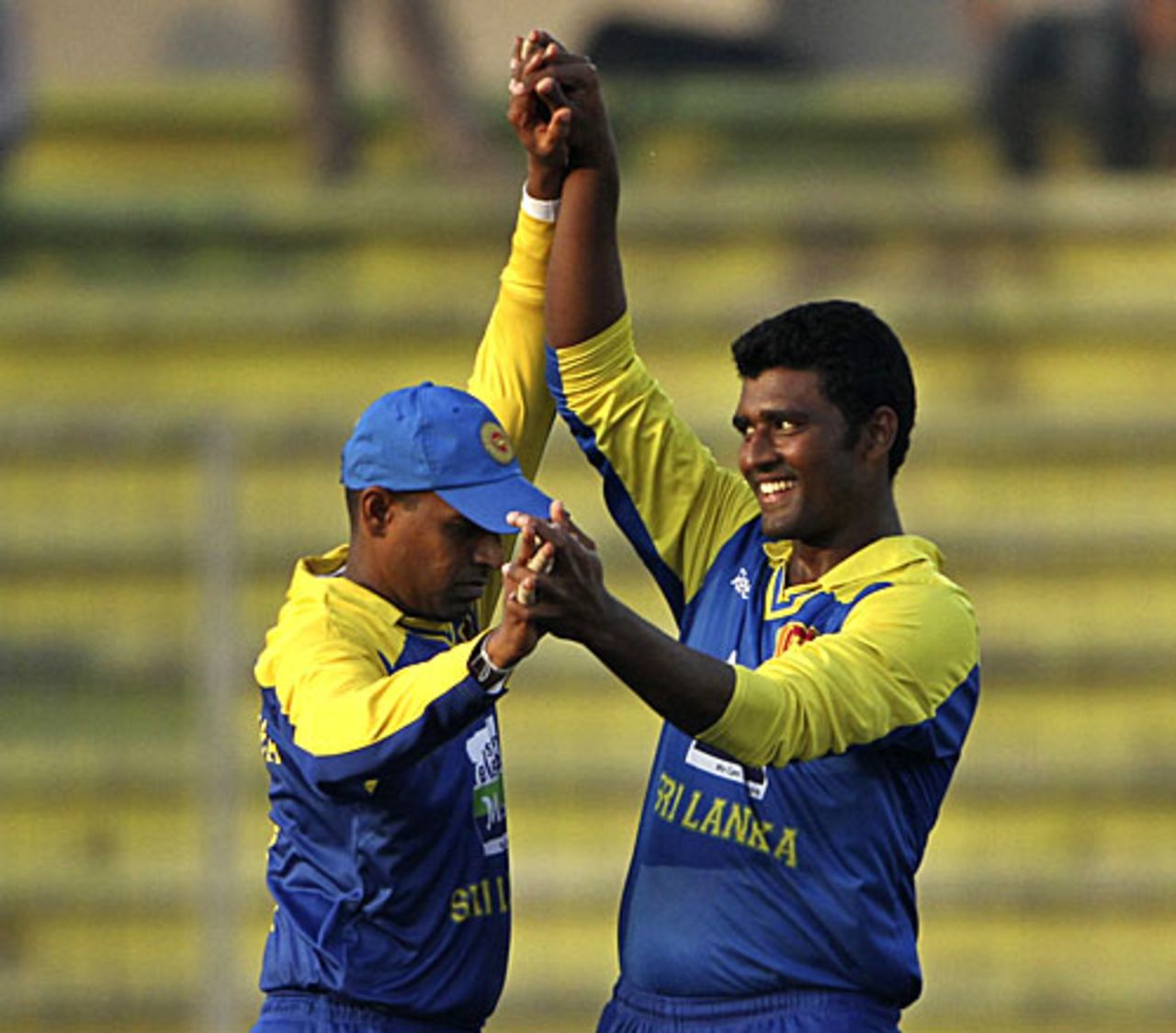 Thissara Perera and Thilan Samaraweera celebrate, Bangladesh v Sri Lanka, Tri-series, 4th ODI, Mirpur, January 8, 2010