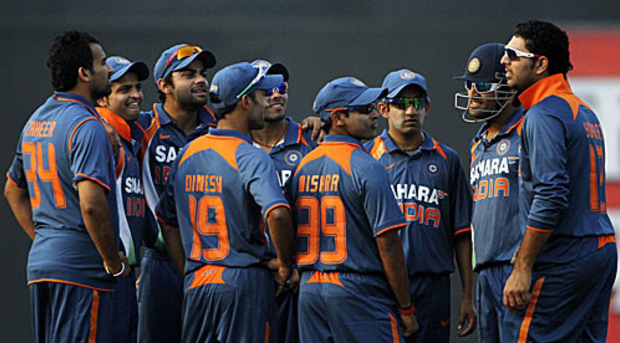 The Indian team pulled off a disciplined performance with the ball, India v Sri Lanka, Tri-series, 5th ODI, Mirpur, January 10, 2010