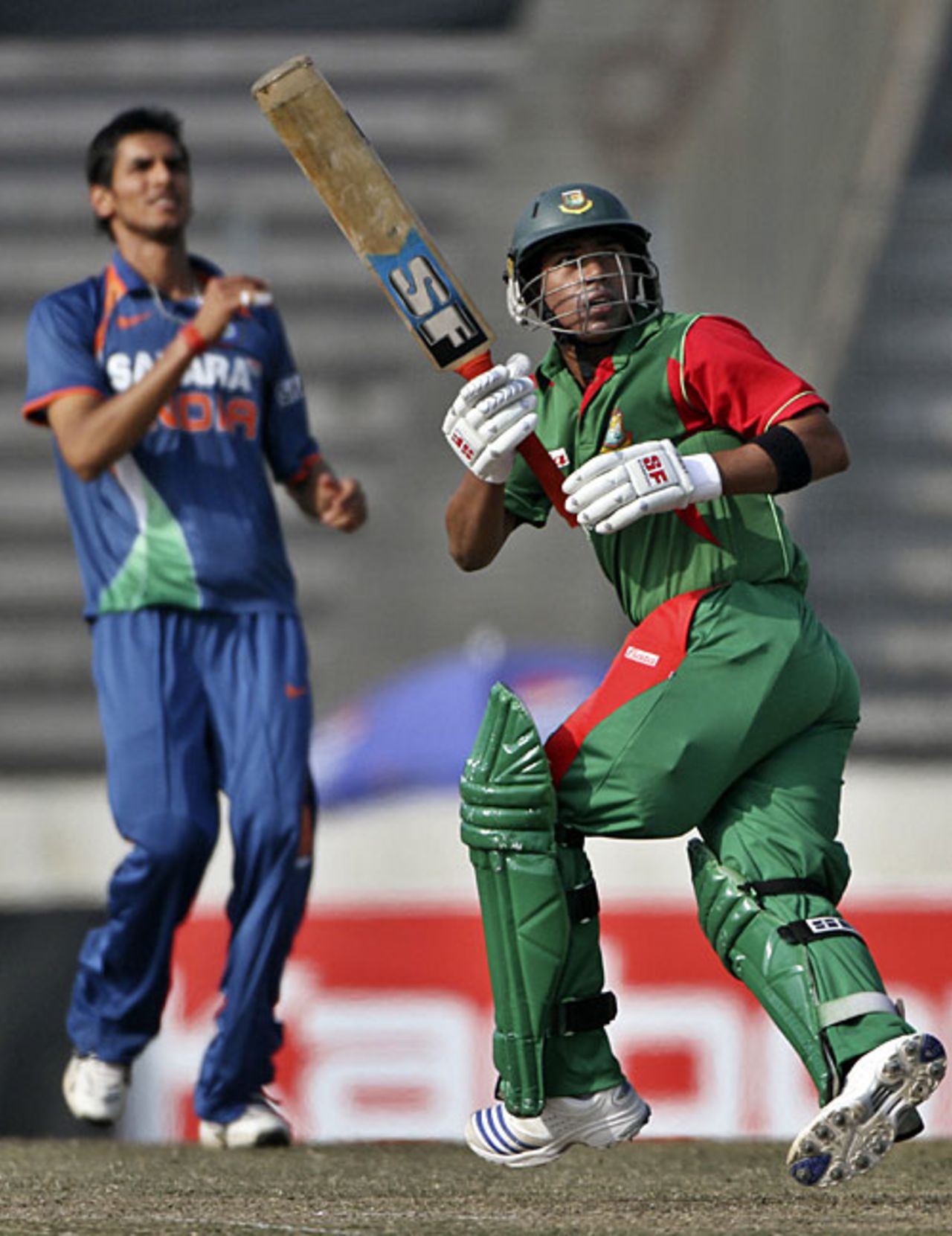 Raqibul Hasan hits it high to fine leg, Bangladesh v India, Tri-series, 6th ODI, Mirpur, January 11, 2010