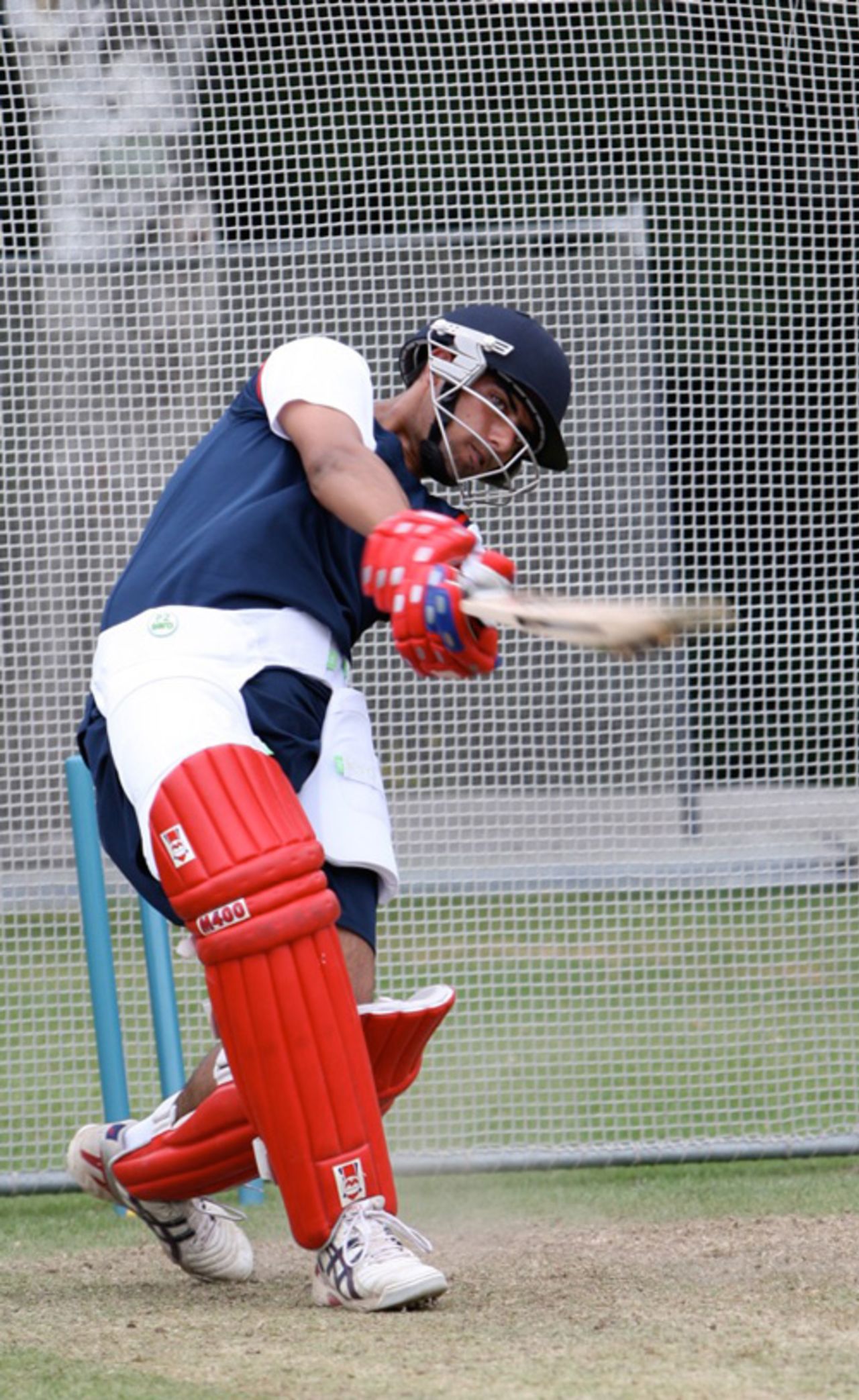 Niaz Ali batting in the nets at St Andrew's College, Christchurch