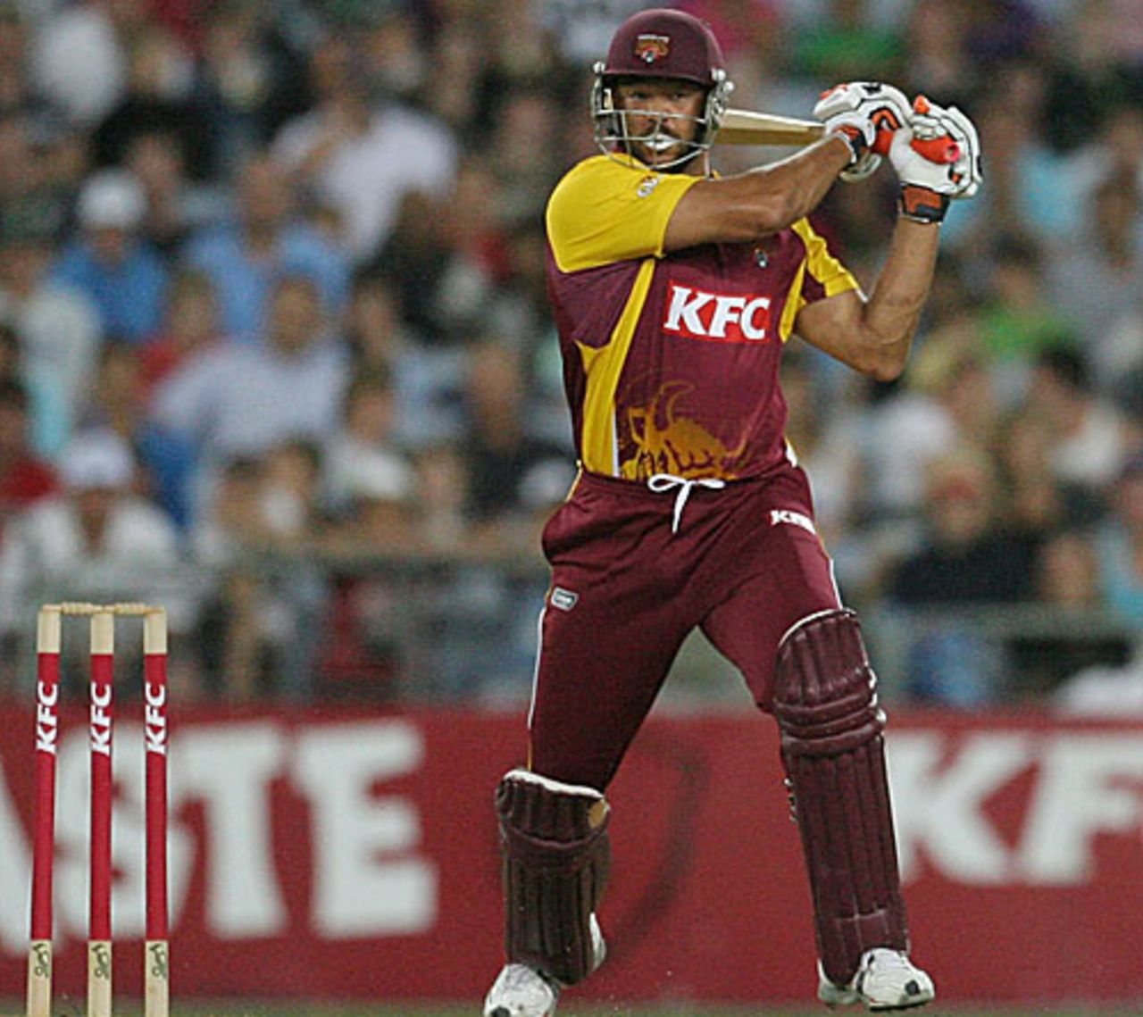 Andrew Symonds scored an unbeaten 38, New South Wales v Queensland, Twenty20 Big Bash, Sydney, January 13, 2010