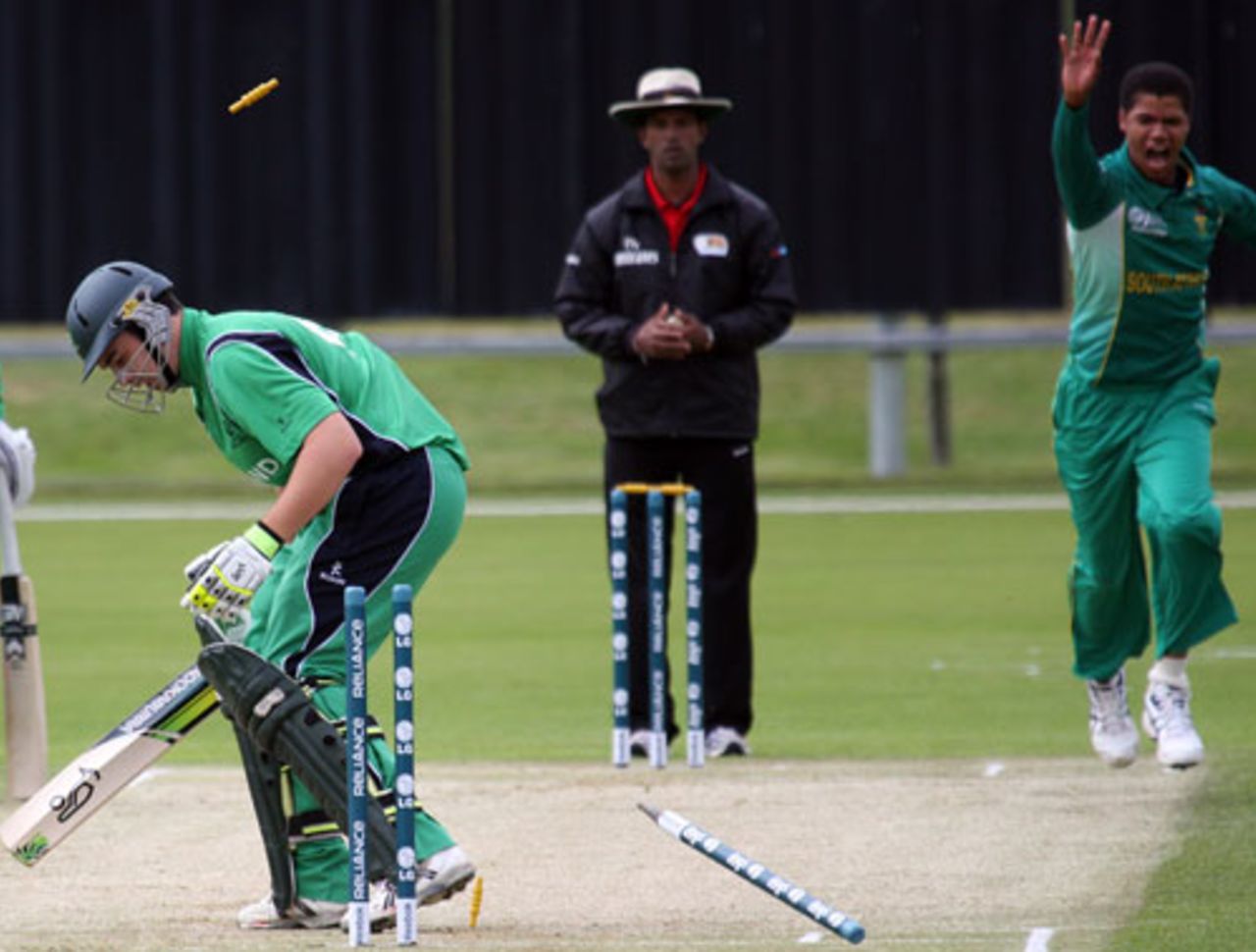 Rabian Engelbrecht snares a wicket, Ireland Under-19s v South Africa Under-19s, 3rd Match, Group B, ICC Under-19 World Cup, Queenstown, January 15, 2009