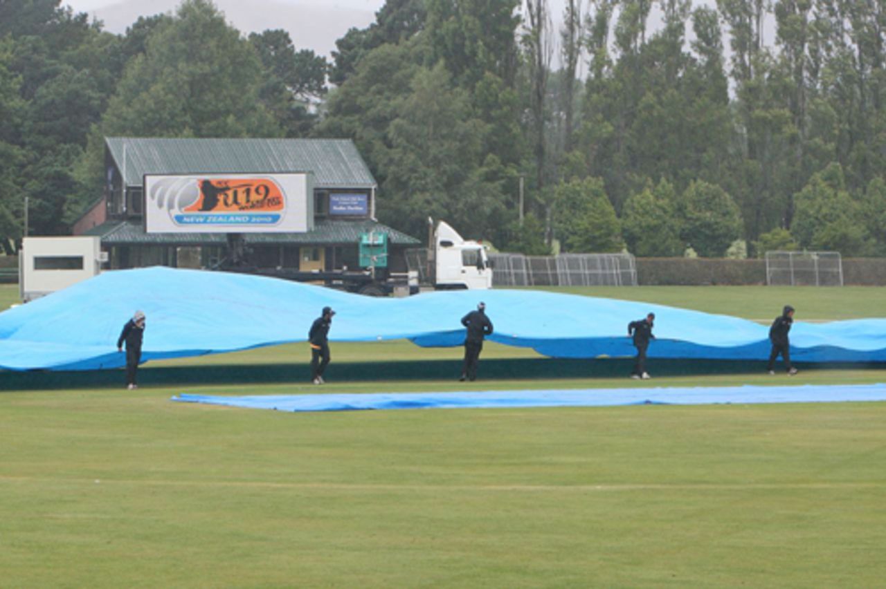 Wet weather has prevented play between Hong Kong U19 and India U19 at Hagley Oval in Christchurch