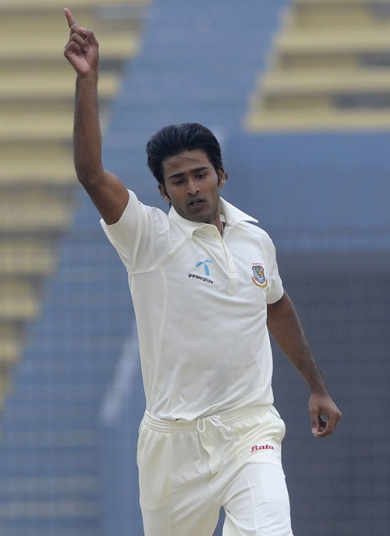 Shahadat Hossain celebrates his five-wicket haul, Bangladesh v India, 1st Test, Chittagong, 2nd day, January 18, 2010 