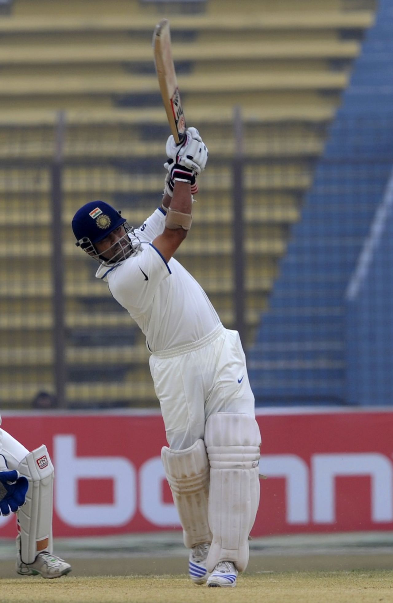 Sachin Tendulkar dumps Shakib Al Hasan over mid-on, Bangladesh v India, 1st Test, Chittagong, 2nd day, January 18, 2010 