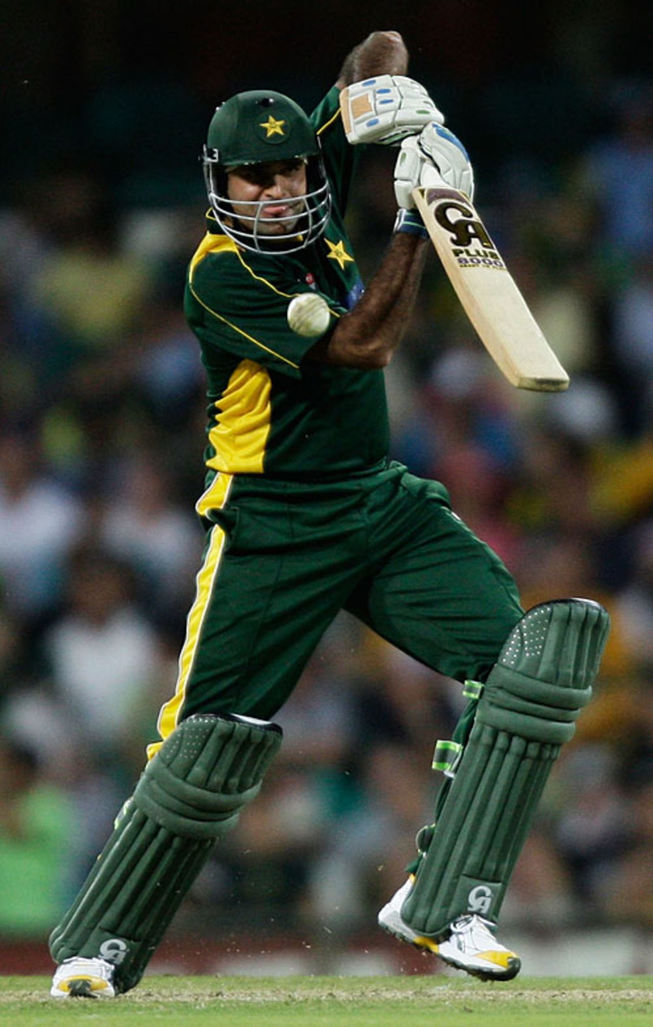 Naved-ul-Hasan plays it on the up, Australia v Pakistan, 2nd ODI, Sydney, January 24, 2010