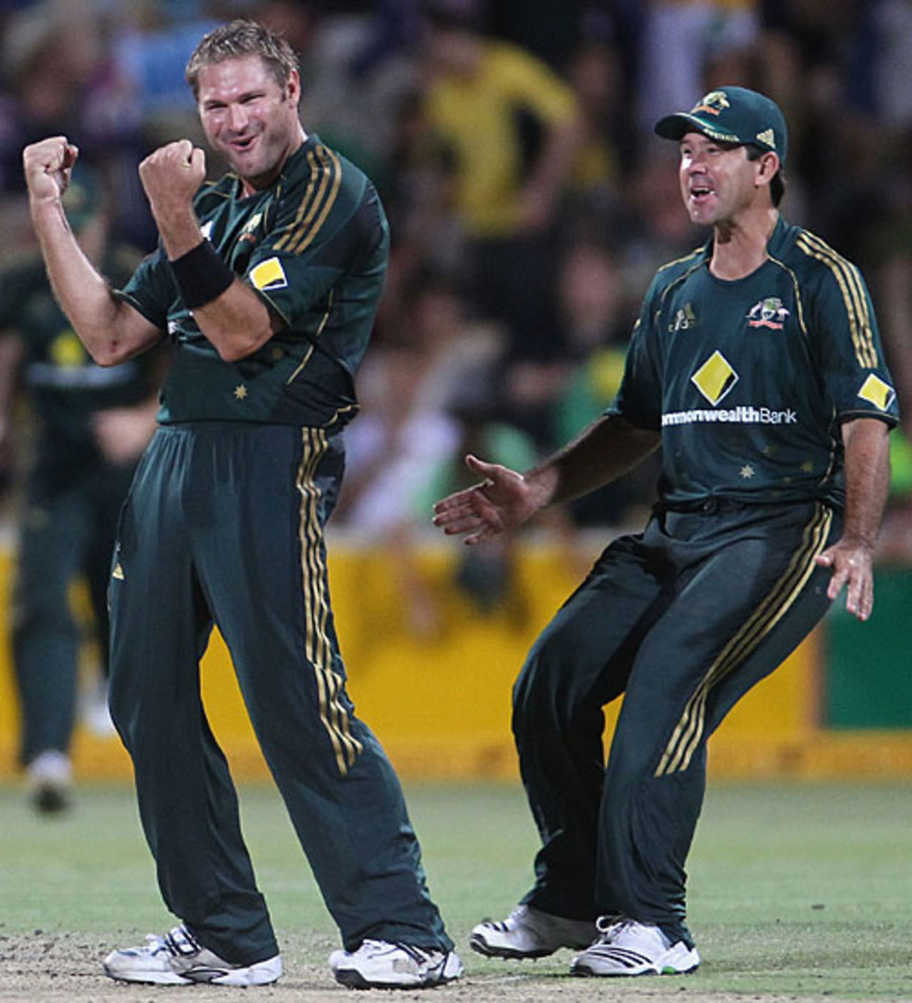 Ryan Harris completes his five-for, Australia v Pakistan, 3rd ODI, Adelaide, January 26, 2010