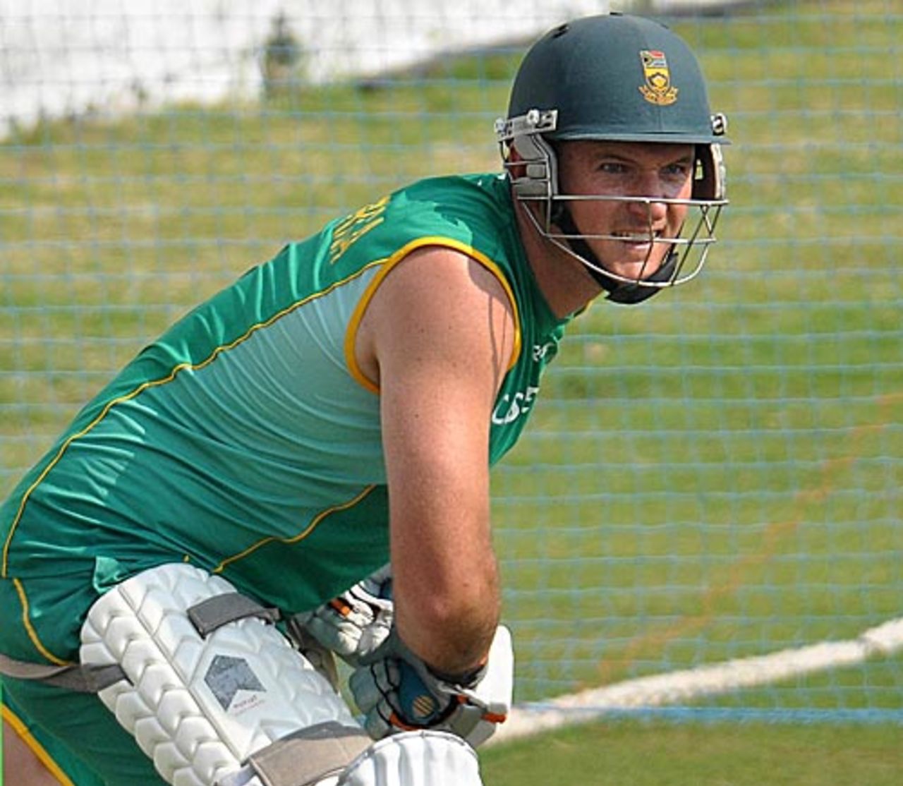 Graeme Smith bats during a practice session, Nagpur, February 1, 2010