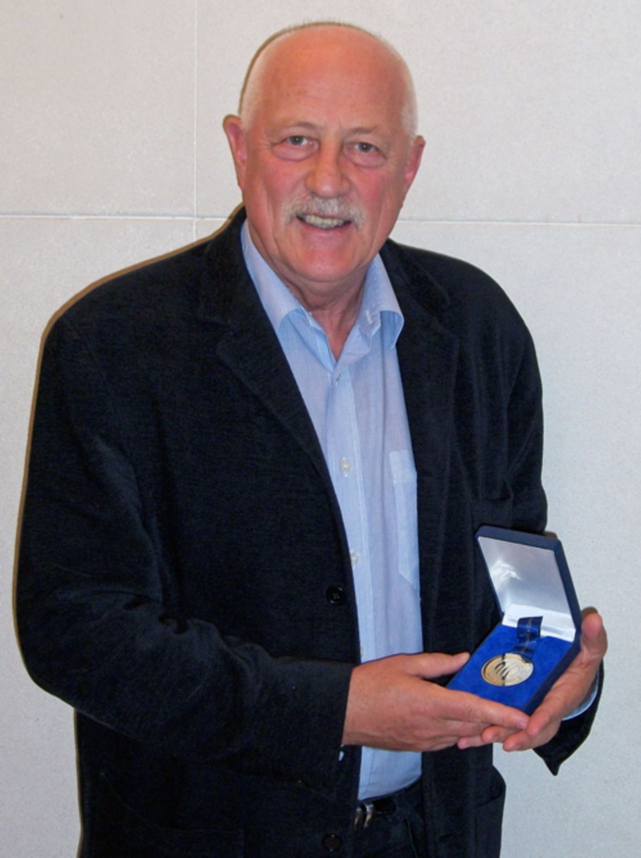 Tony Turner with his ICC Centenary Medal 