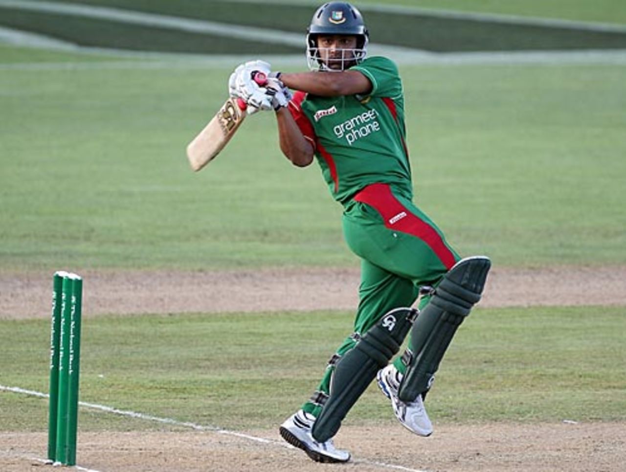 Tamim Iqbal pulls during his half-century, New Zealand v Bangladesh, 1st ODI, Napier, February 5, 2010