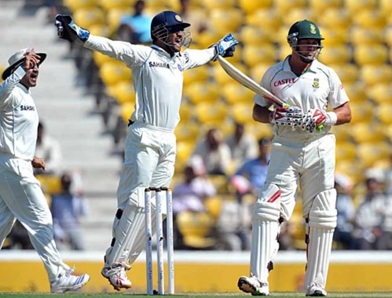 Jacques Kallis missed a double-century, India v South Africa, 1st Test, Nagpur, 2nd day, February 7, 2010