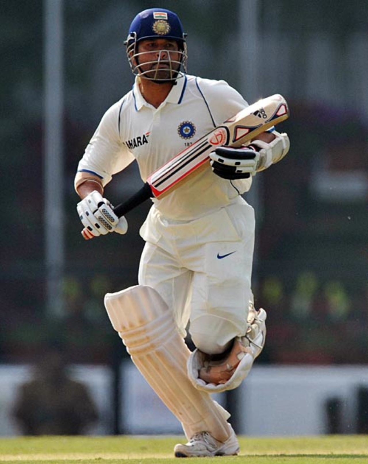 Sachin Tendulkar sets off for a run, India v South Africa, 1st Test, Nagpur, 4th day, February 9, 2010