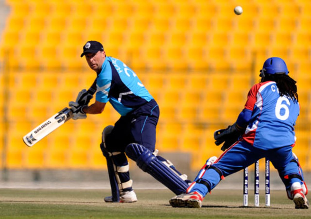 Gavin Hamilton plays one to third man, Scotland v USA, ICC World Twenty20 Qualifiers, February 9, 2010